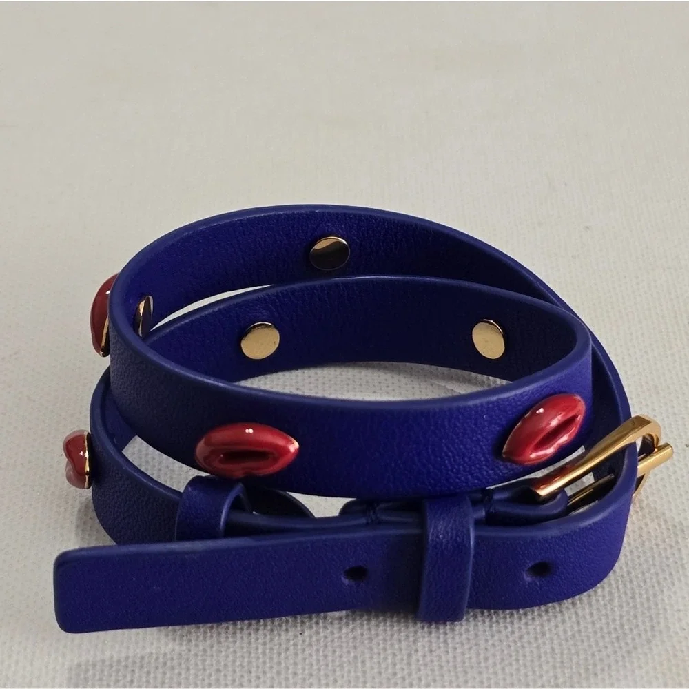 Tory Burch Blue‎ Leather Wrap Bracelet Gold Tone Red Lips Charm Adjustable